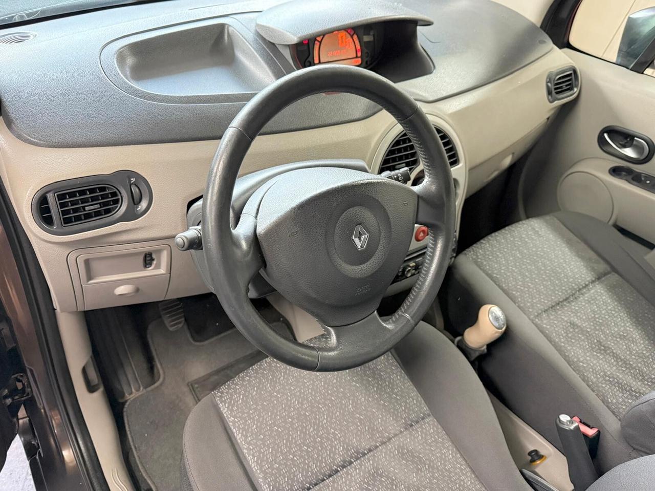 Renault Modus 1.5 dCi 82CV Confort Dynamique