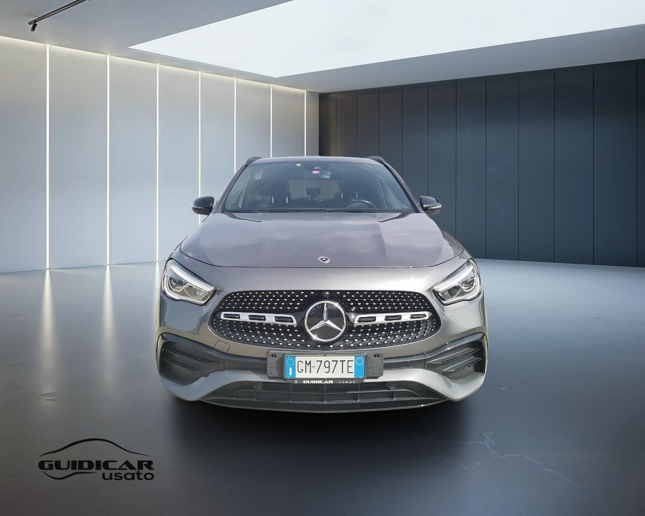 Mercedes-Benz GLA-H247 2020 - GLA 180 d Premium auto