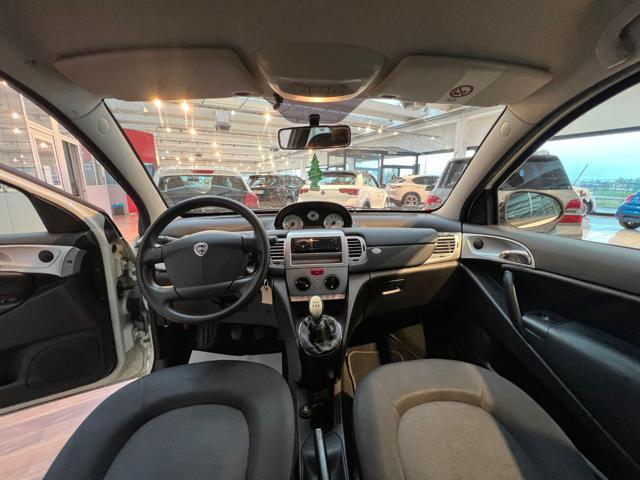 LANCIA Ypsilon 1.2 69 CV Unyca - CINGHIA A 121000KM