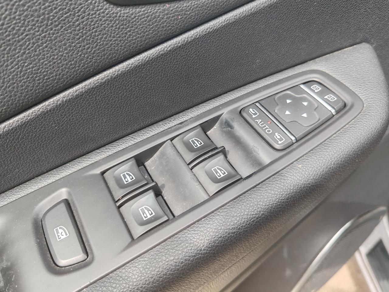 Renault Captur dCi 8V 90 CV EDC Start&Stop Energy Intens