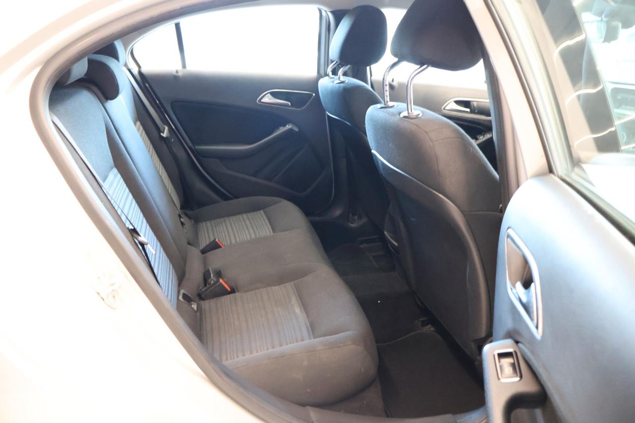 Mercedes-Benz A 180 cdi (be) Sport okneopatentati