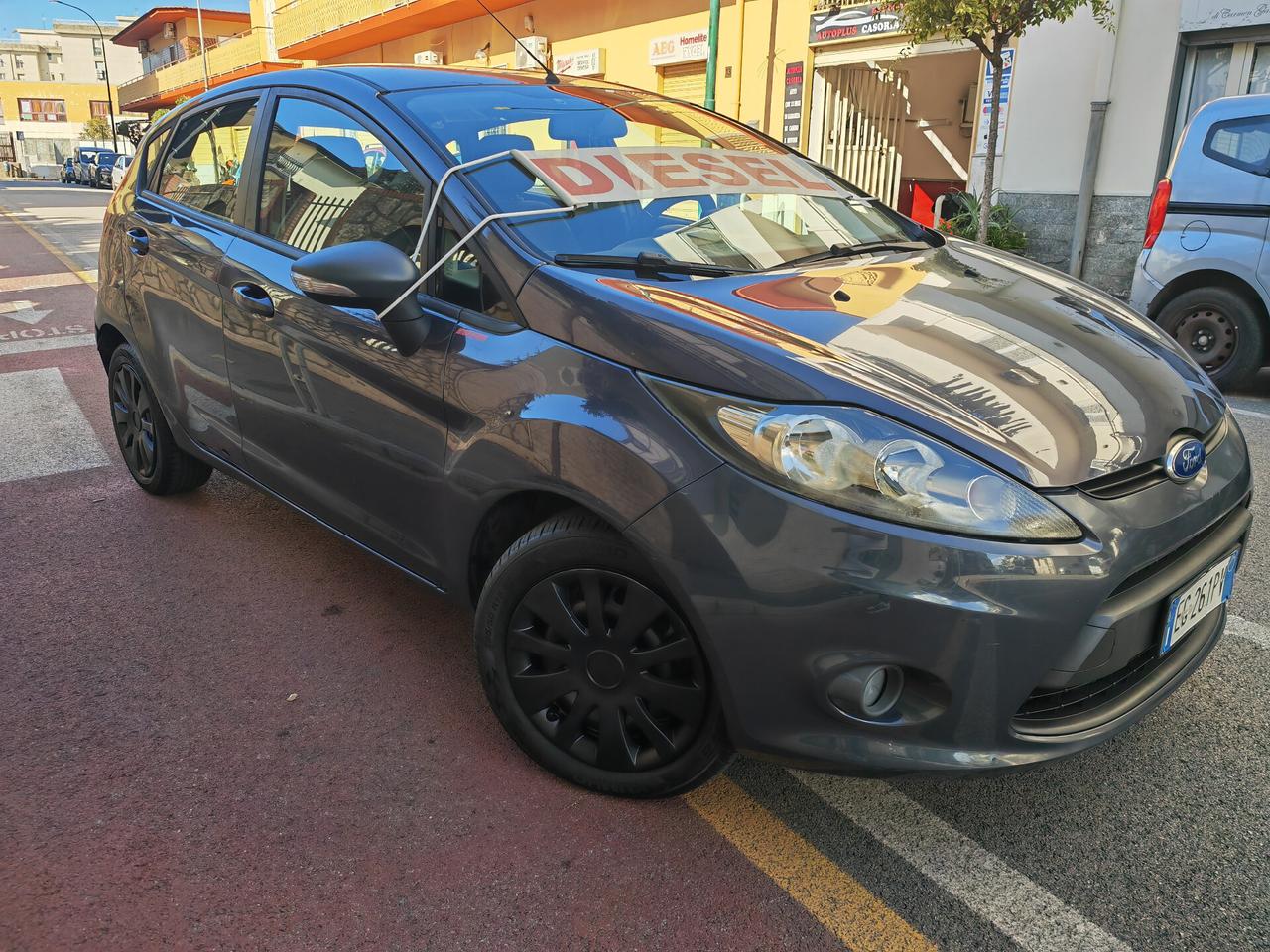 FORD FIESTA 1.4 TDI CV69 KW51 TITANIUM