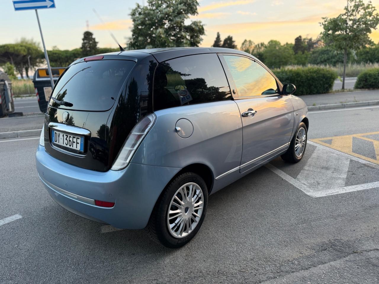 Lancia Ypsilon 1.4 Oro Ecochic GPL