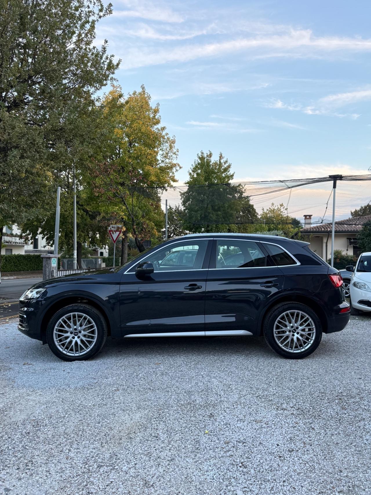 Audi Q5 2.0 TDI quattro S tronic line plus