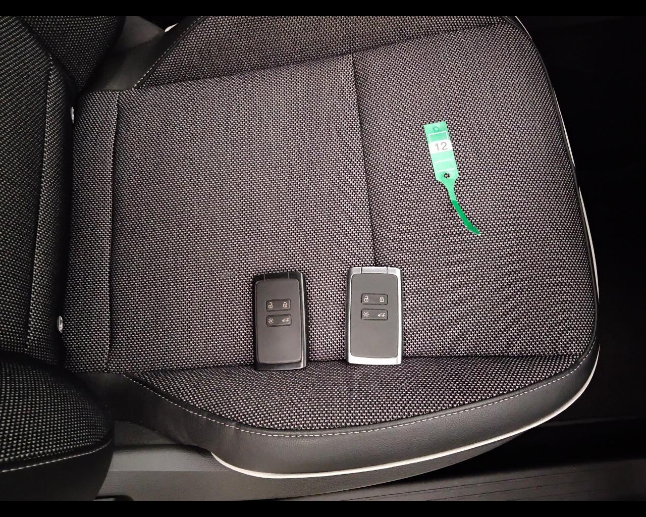 RENAULT Captur II 2019 - Captur 1.6 E-Tech phev Intens 160cv auto