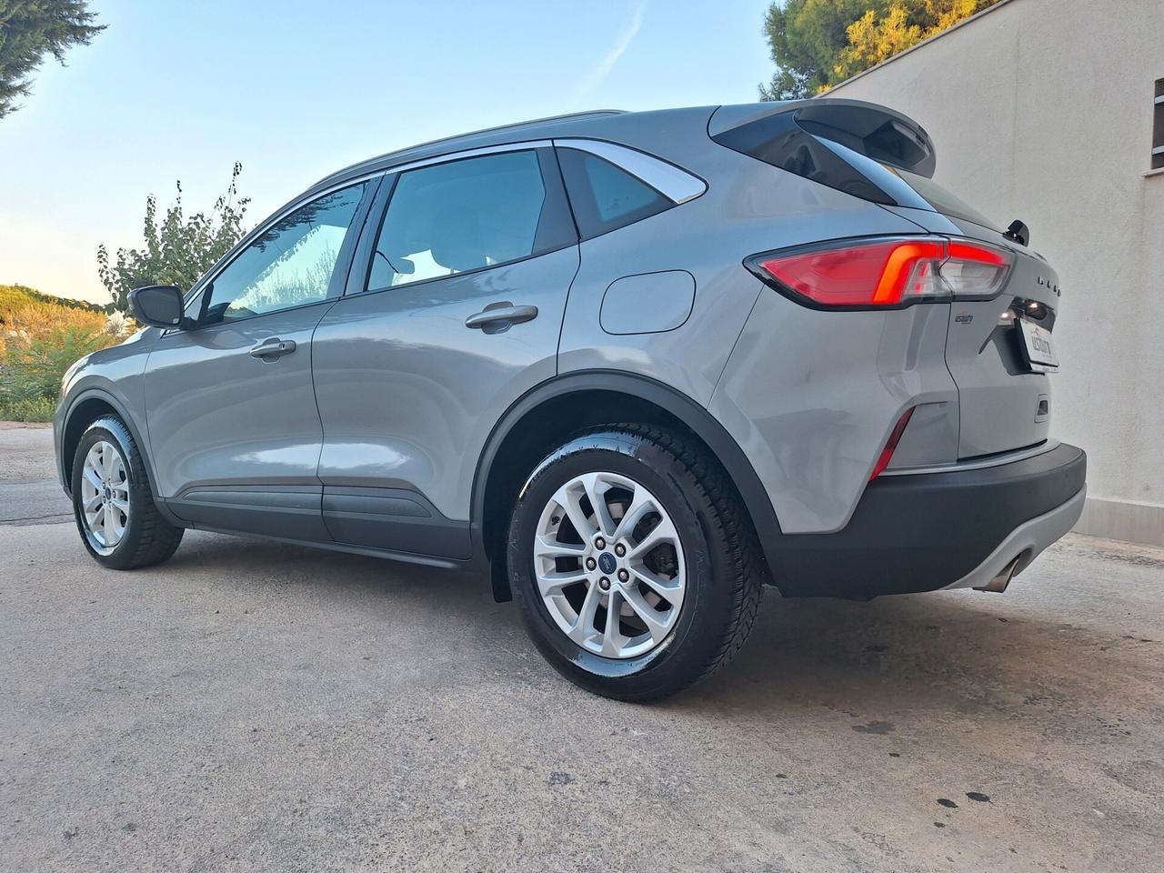 Ford Kuga 1.5 tdci 120 CV 2WD Titanium 2021