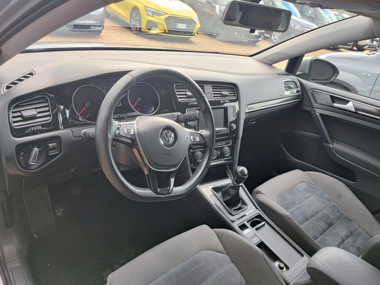 Volkswagen Golf 1.6 TDI 5p. Highline BlueMotion Technology