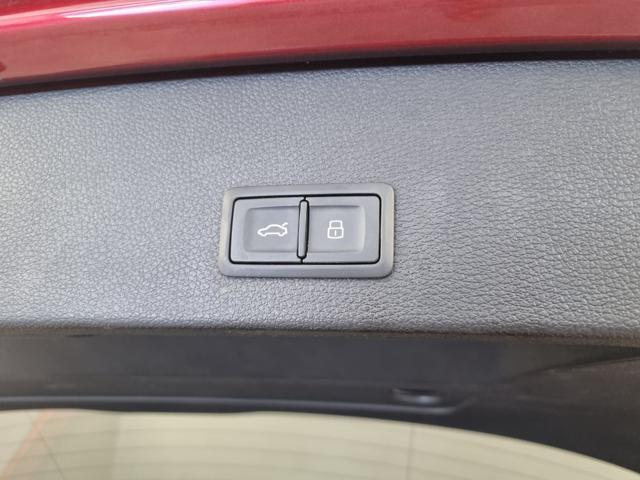 AUDI Q2 35 TDI quattro S tronic S line Edition