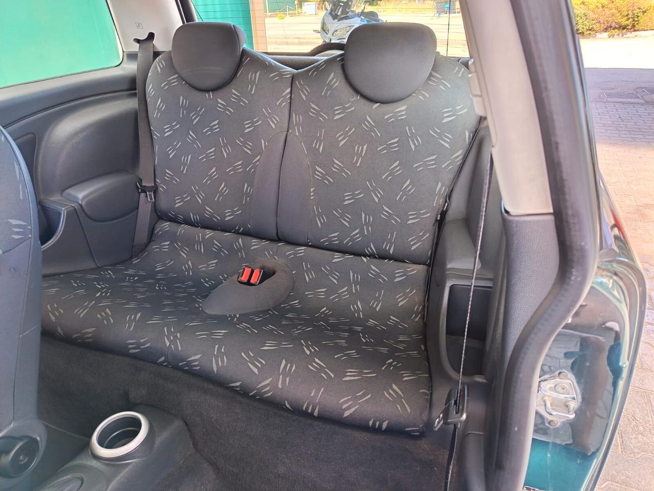 Mini 1.4 tdi One D de luxe 6MARCE NEOPATENTATI OCCASIONE