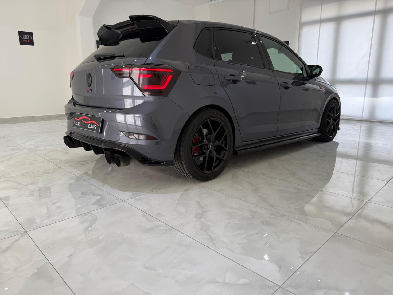 Volkswagen Polo 2.0 TSI DSG GTI UNICO PROPRIETARIO