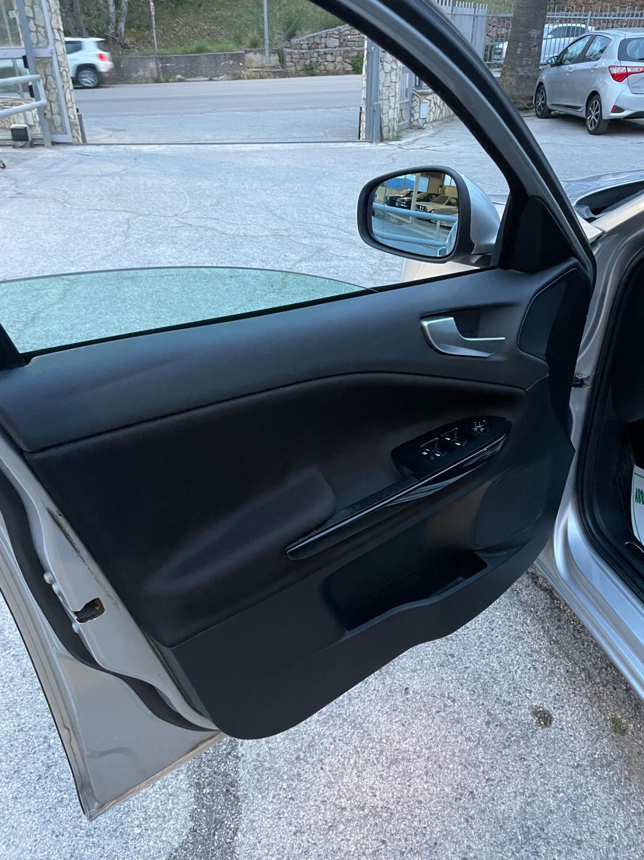 Alfa Romeo Giulietta 1.6 JTDm-2 105 CV Progression