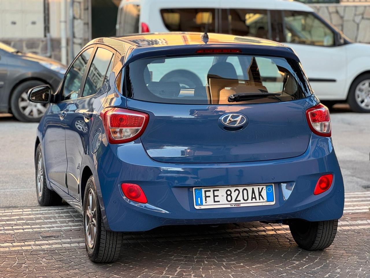 Hyundai i10 1.2 MPI Sound Edition A/T