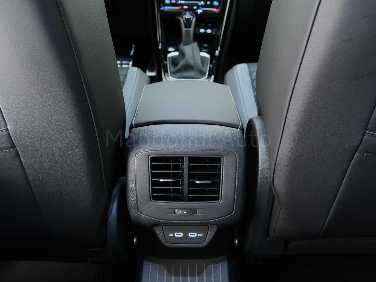 Volkswagen T-Roc 1.5 tsi act r-line plus dsg