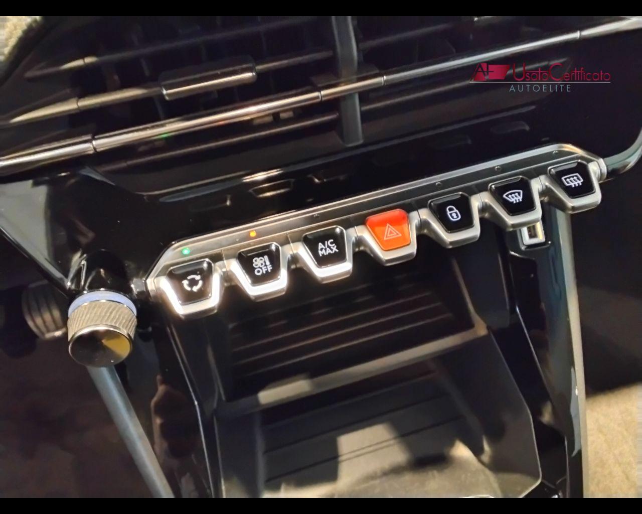 PEUGEOT 2008 BlueHDi 110 S&S Active