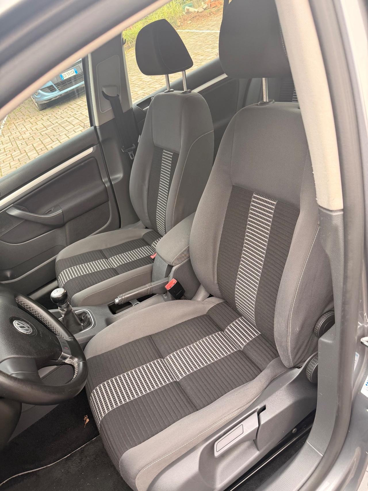 Volkswagen Golf 1.9 TDI DPF 5p. Comfort. BlueMot.