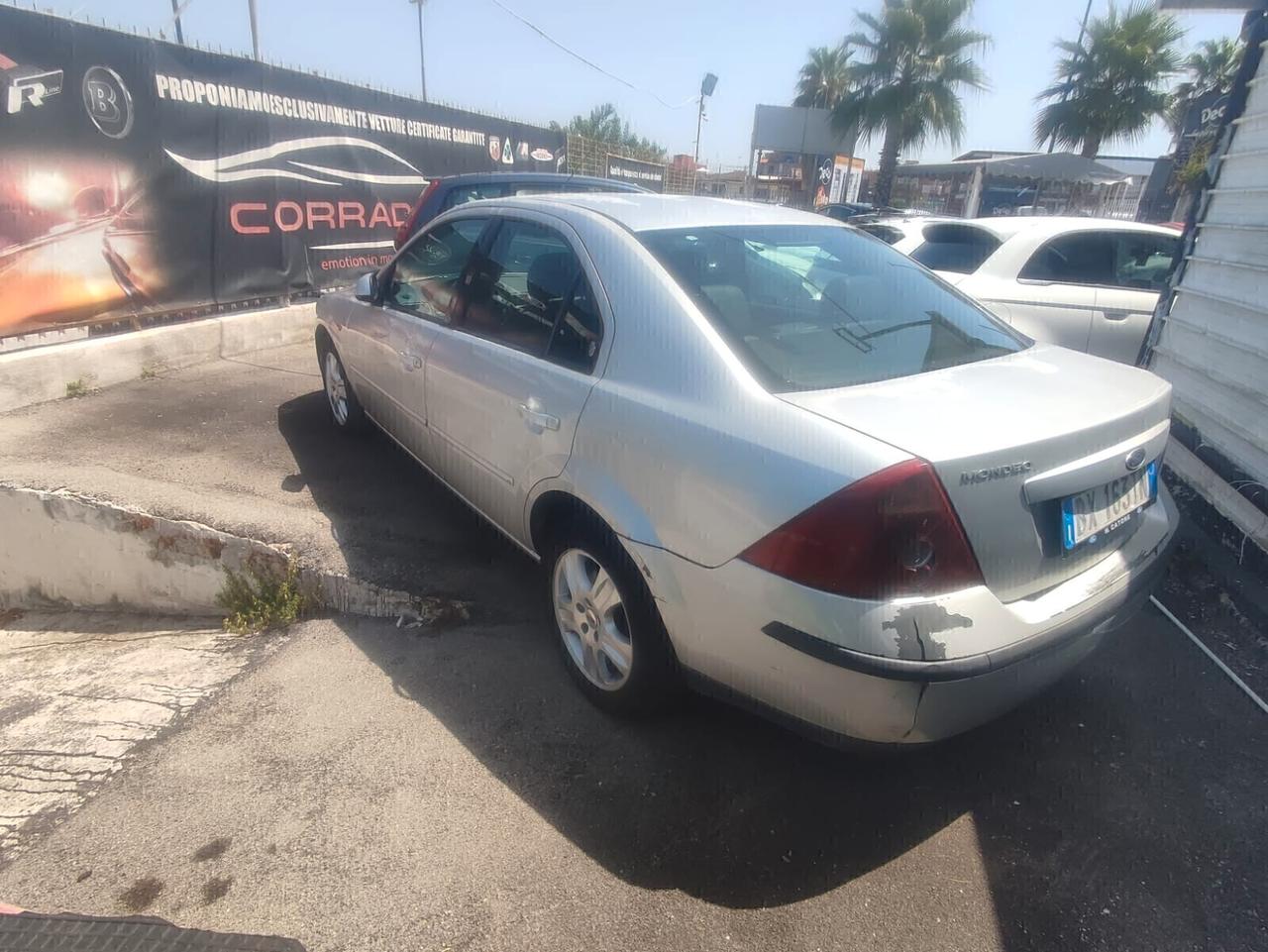 Ford Mondeo 2.0 TDDi cat 4p. Ghia