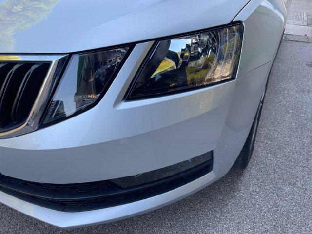 SKODA Octavia SW 1.6 TDI 115CV DSG NAVIGATORE SENSORI PARCHEGGIO