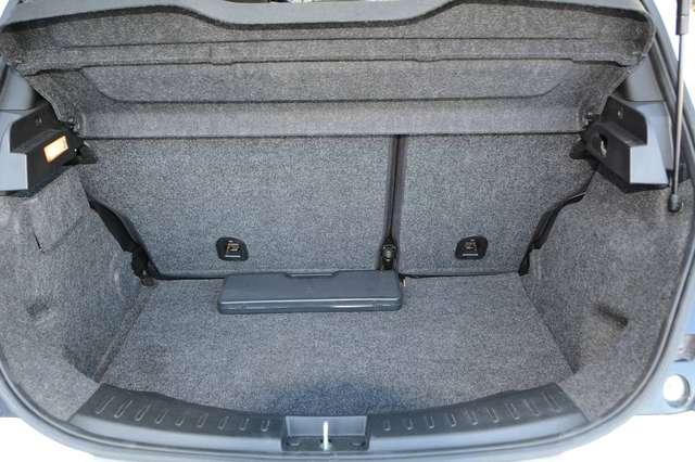 Lancia Ypsilon 1.3 mjt 5p * OK NEOPATENTATI * BELLISSIMA