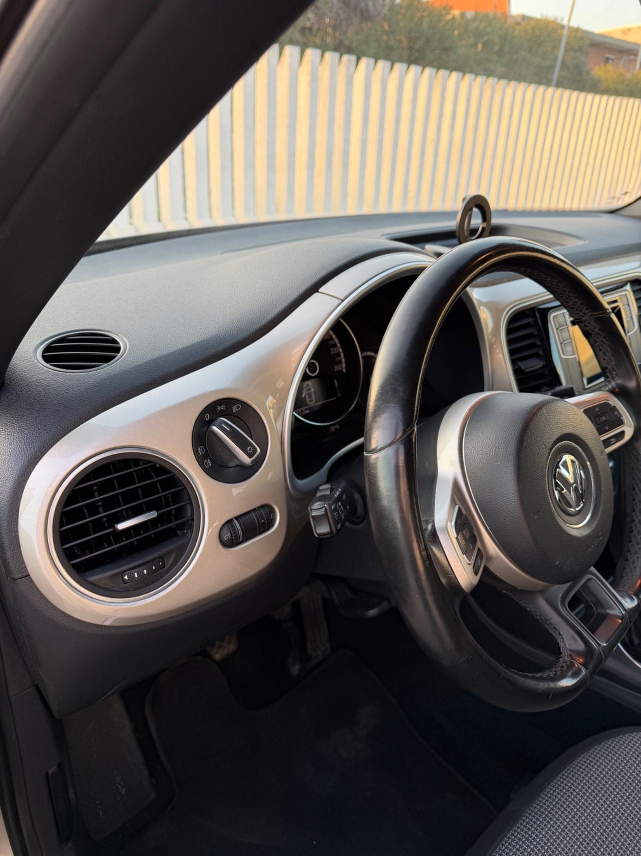 Volkswagen Maggiolino 2.0 TDI Design BlueMotion Technology