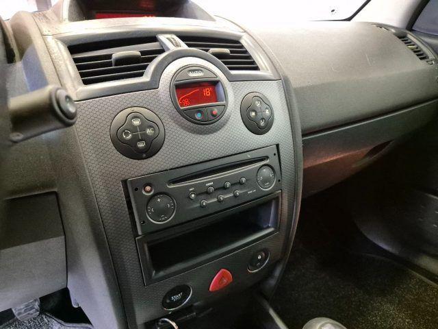 RENAULT Megane Mégane 1.6 16V 5p. - NEOP. - Lim. - Clima