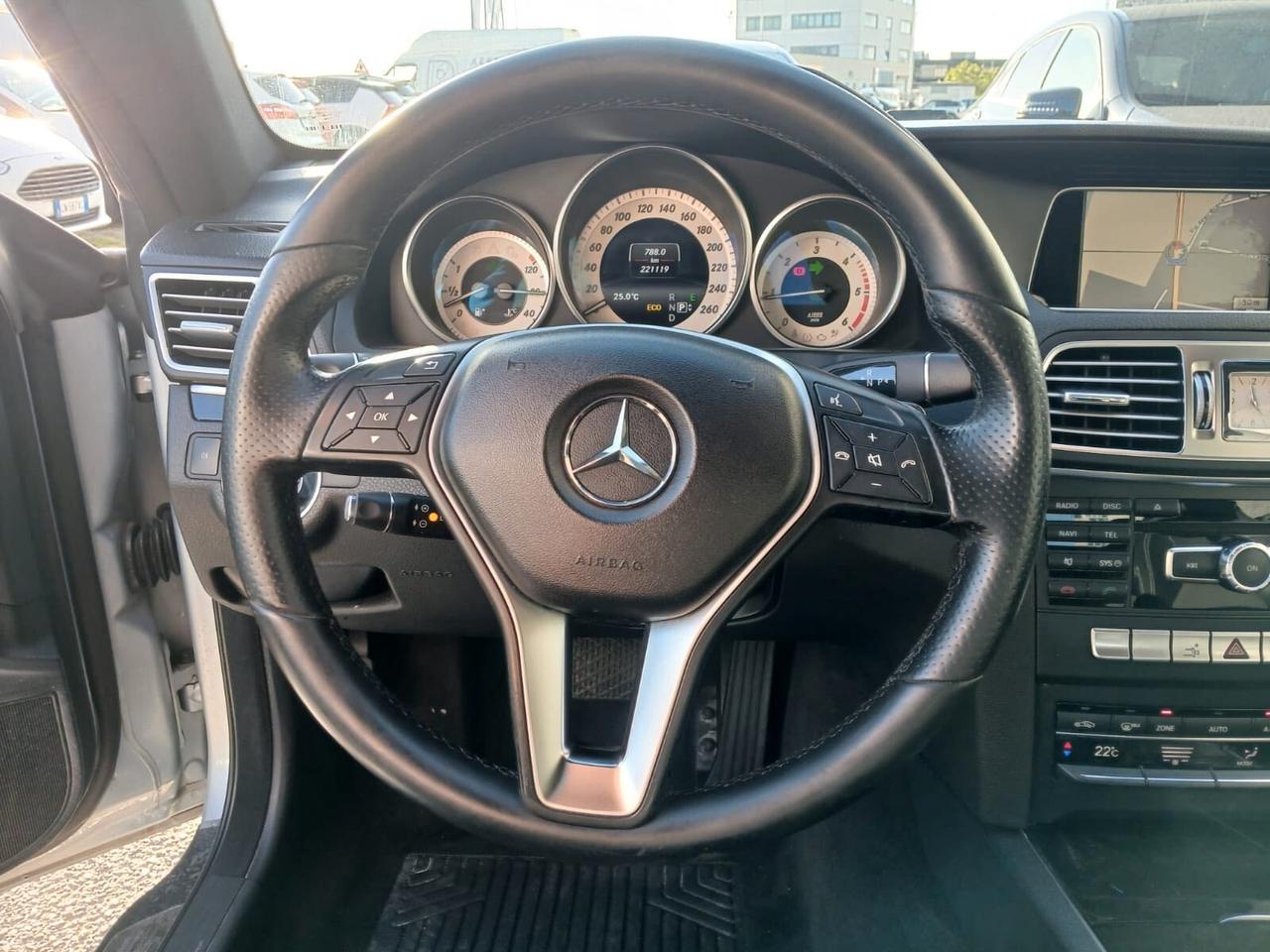 Mercedes-benz E 220 E 220 CDI Coupé Executive
