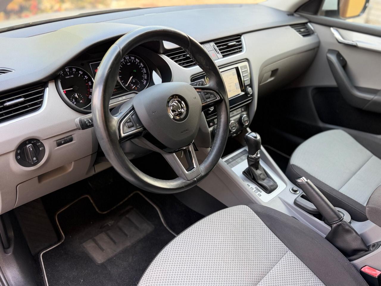 Skoda Octavia 1.6 TDI CR 110 CV DSG Wagon Style