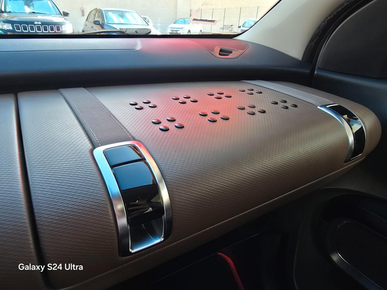 Citroen C4 Cactus BlueHDi 100 Shine