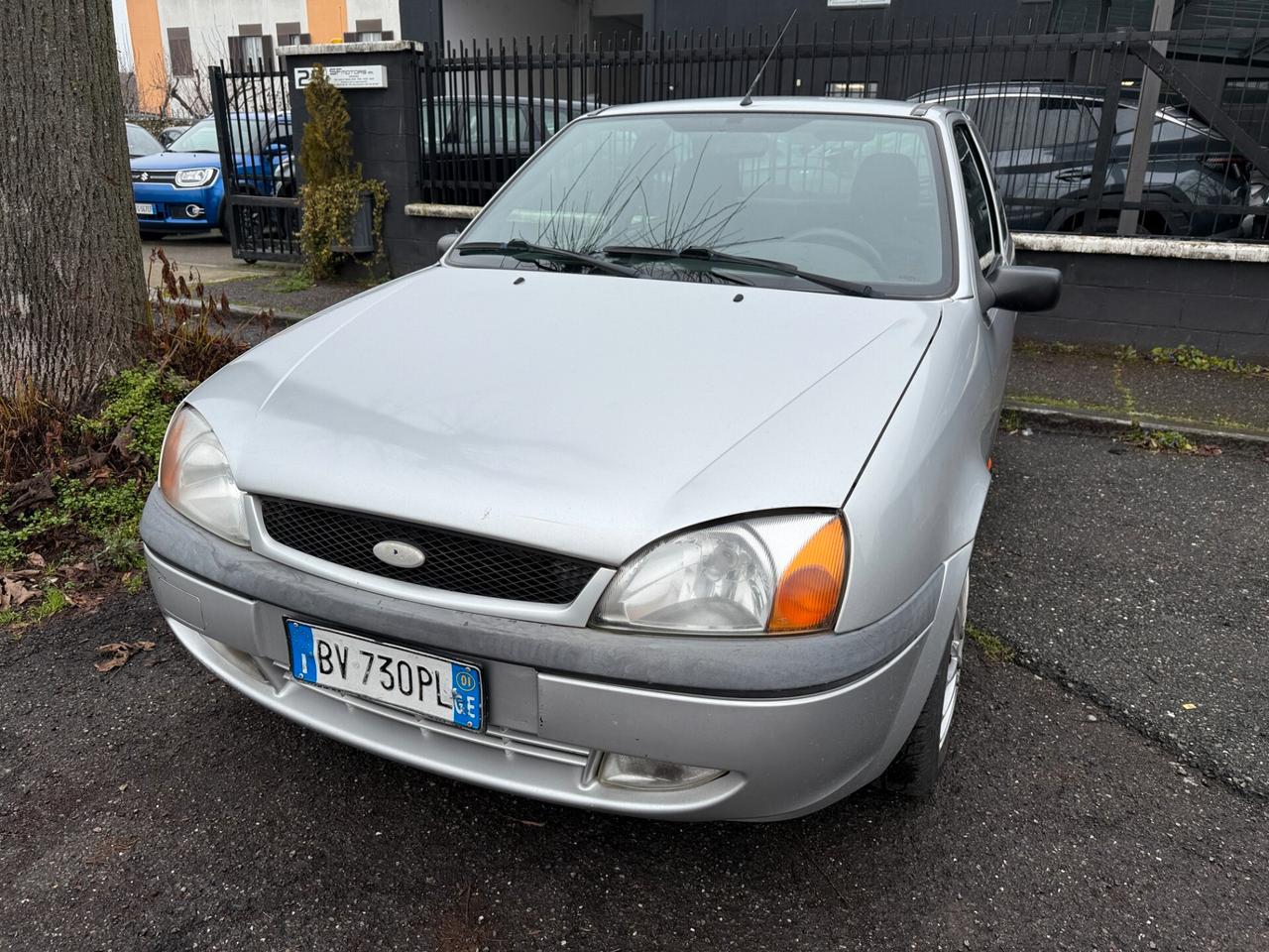 Ford Fiesta 1.2i 16V cat 3 porte Ghia