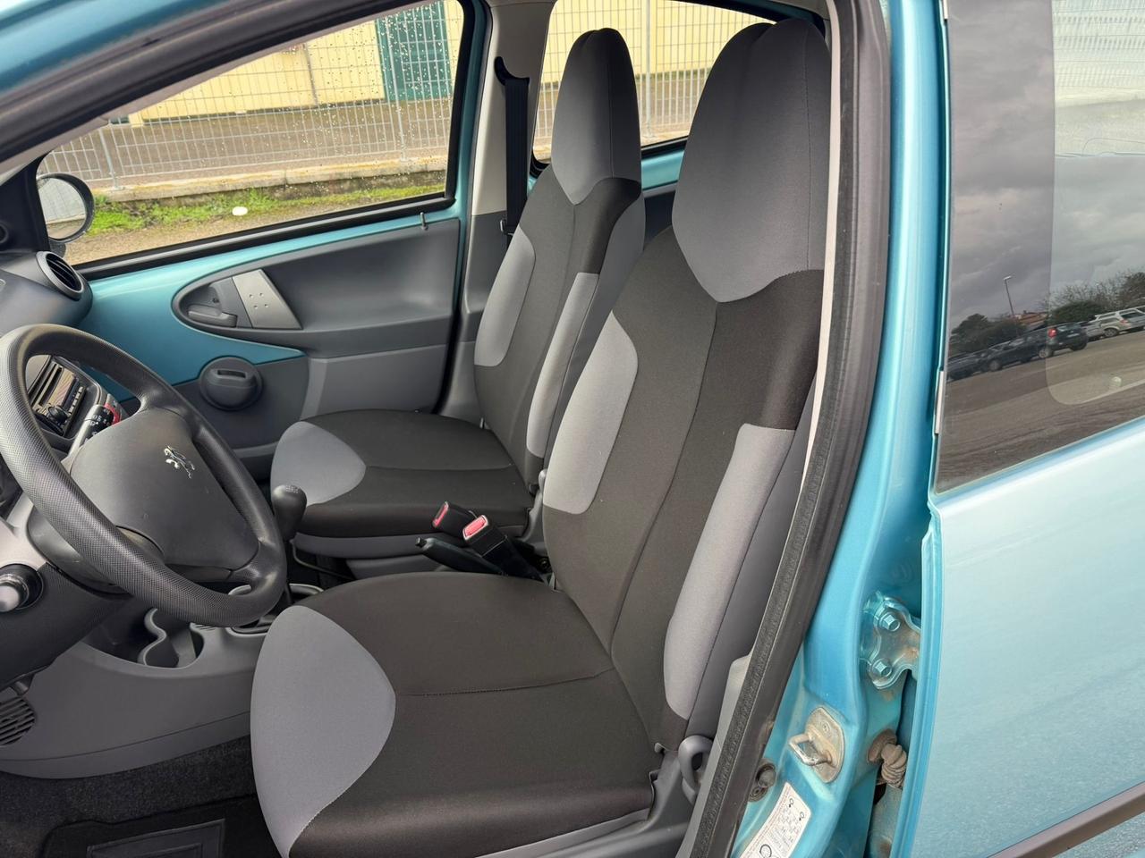 Peugeot 107 1.0 68CV 5p. Km 17.000