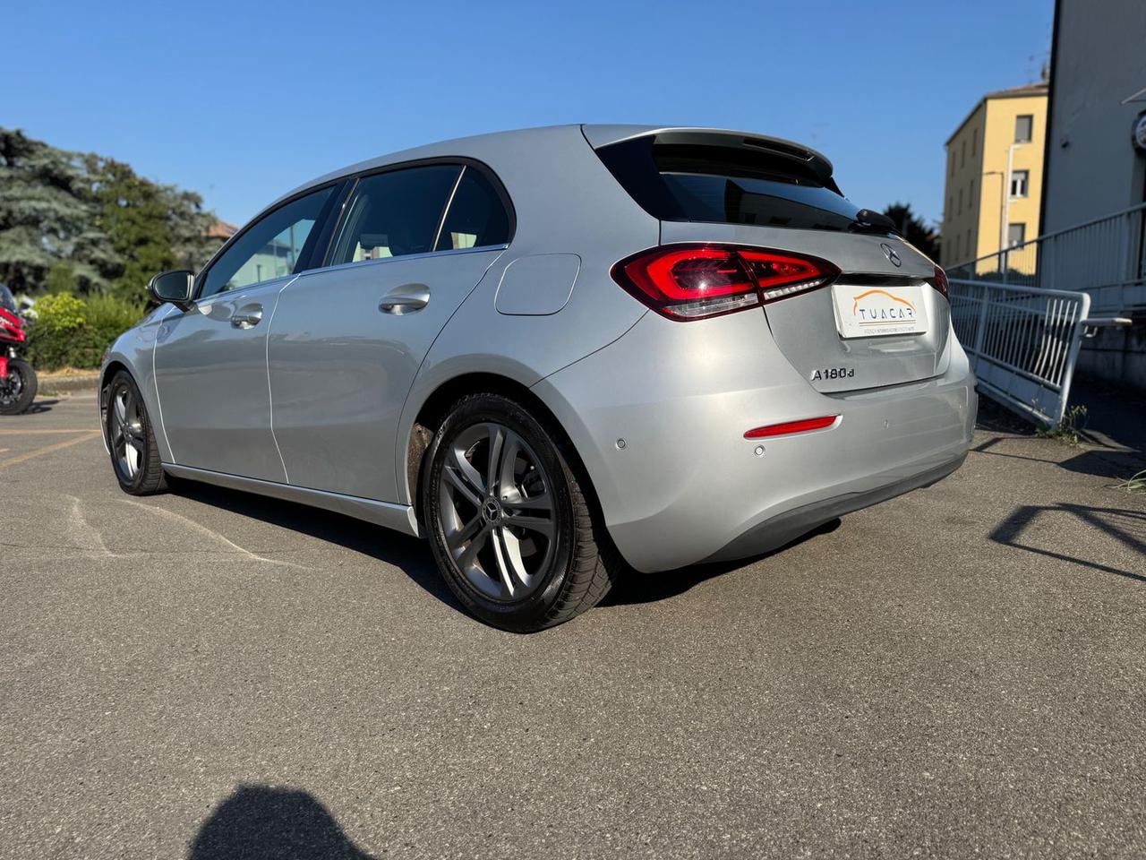 Mercedes-Benz A 180 Business A 180 D #5897