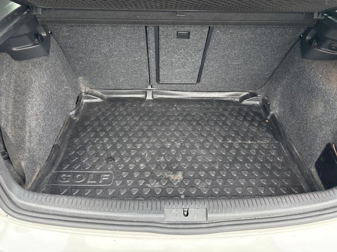 Volkswagen Golf 1.6 TDI 5p. Highline OK NEOPATENTATI