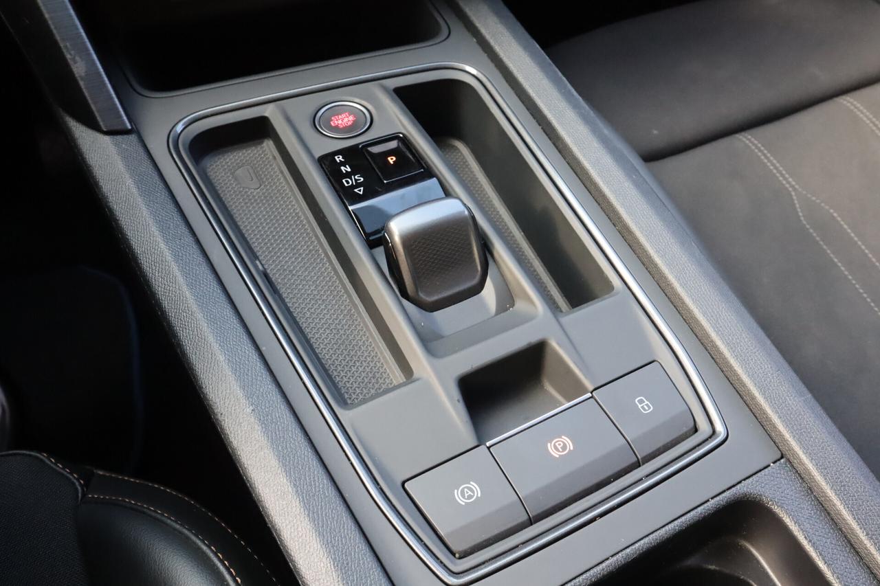 Cupra Formentor 1.5 TSI DSG NAVI CAMERA 18" ACC LED SOLO 15.500KM!