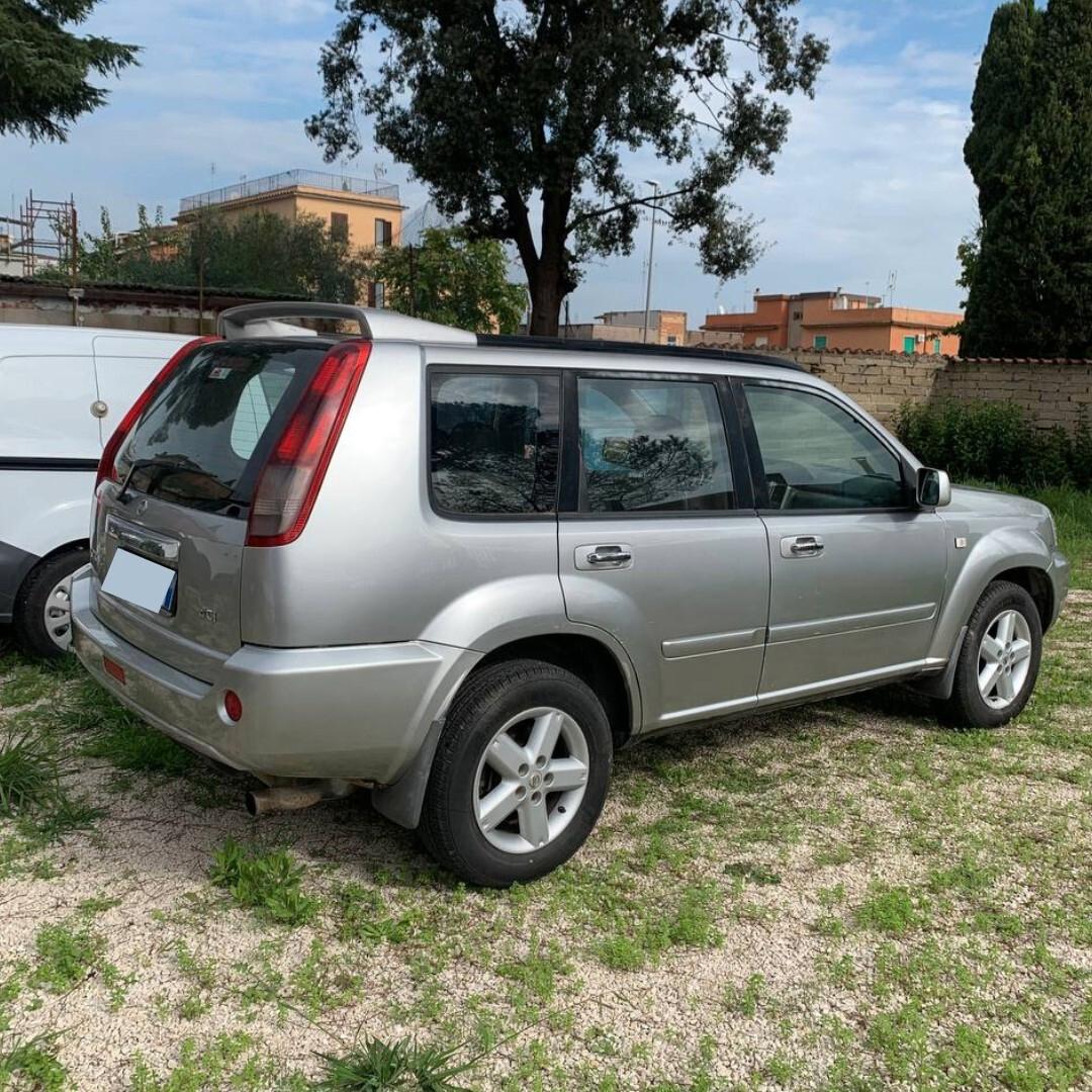 Nissan X-Trail 2.2 dCi Elegance