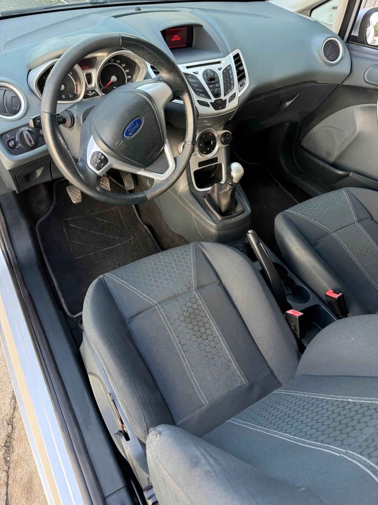 Ford Fiesta Titanium 1.2 benzina Unipro NEOPATENTATI