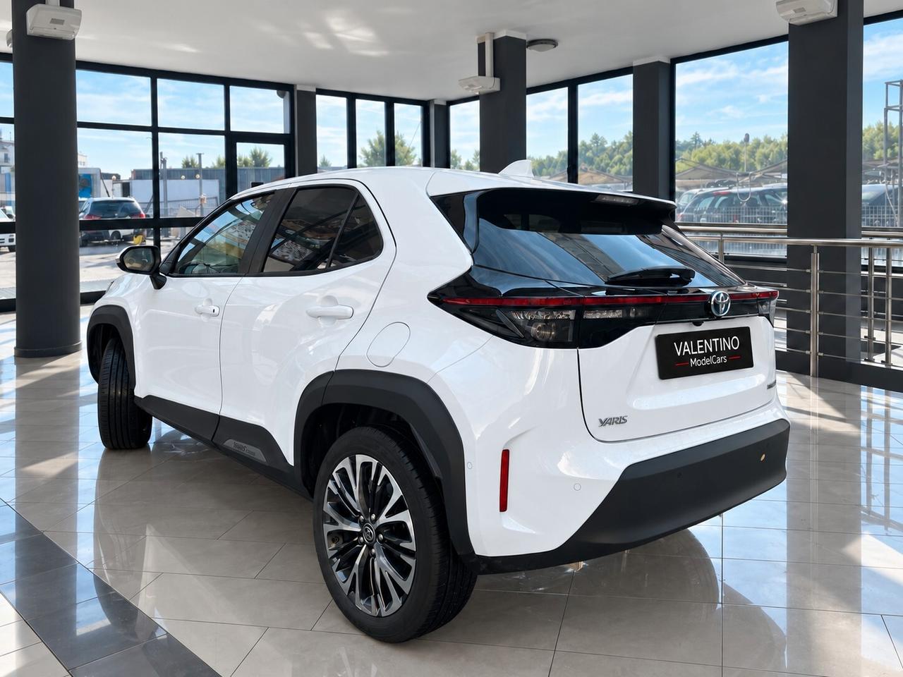 Toyota Yaris Cross LOUNGE PREMIERE 1.5 Hybrid 116