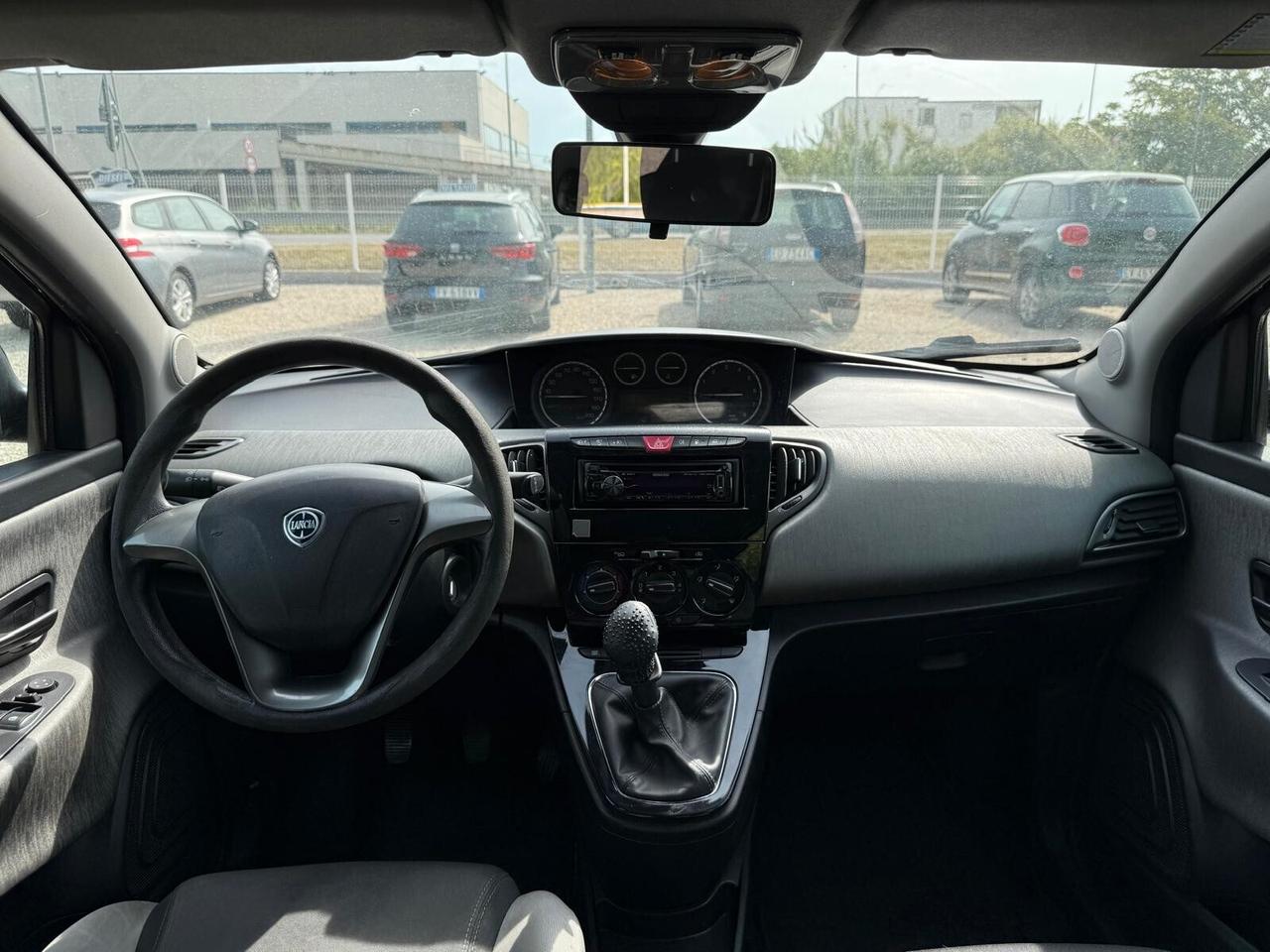 Lancia Ypsilon 0.9 TwinAir 85 CV 5 porte Metano Ecochic Gold