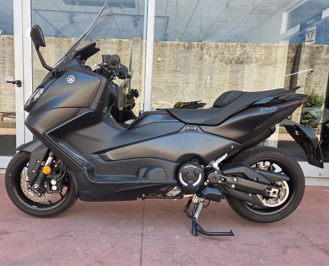 Yamaha T Max 560