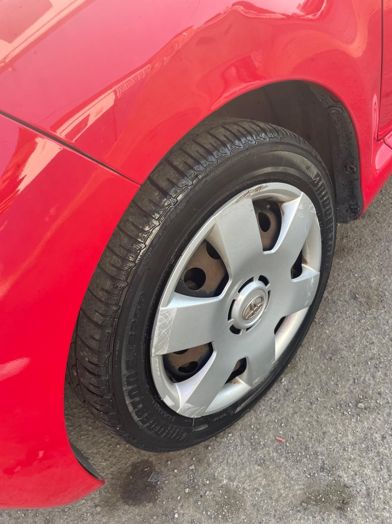 Toyota Aygo 1.0 12V VVT-i 3 porte Sound
