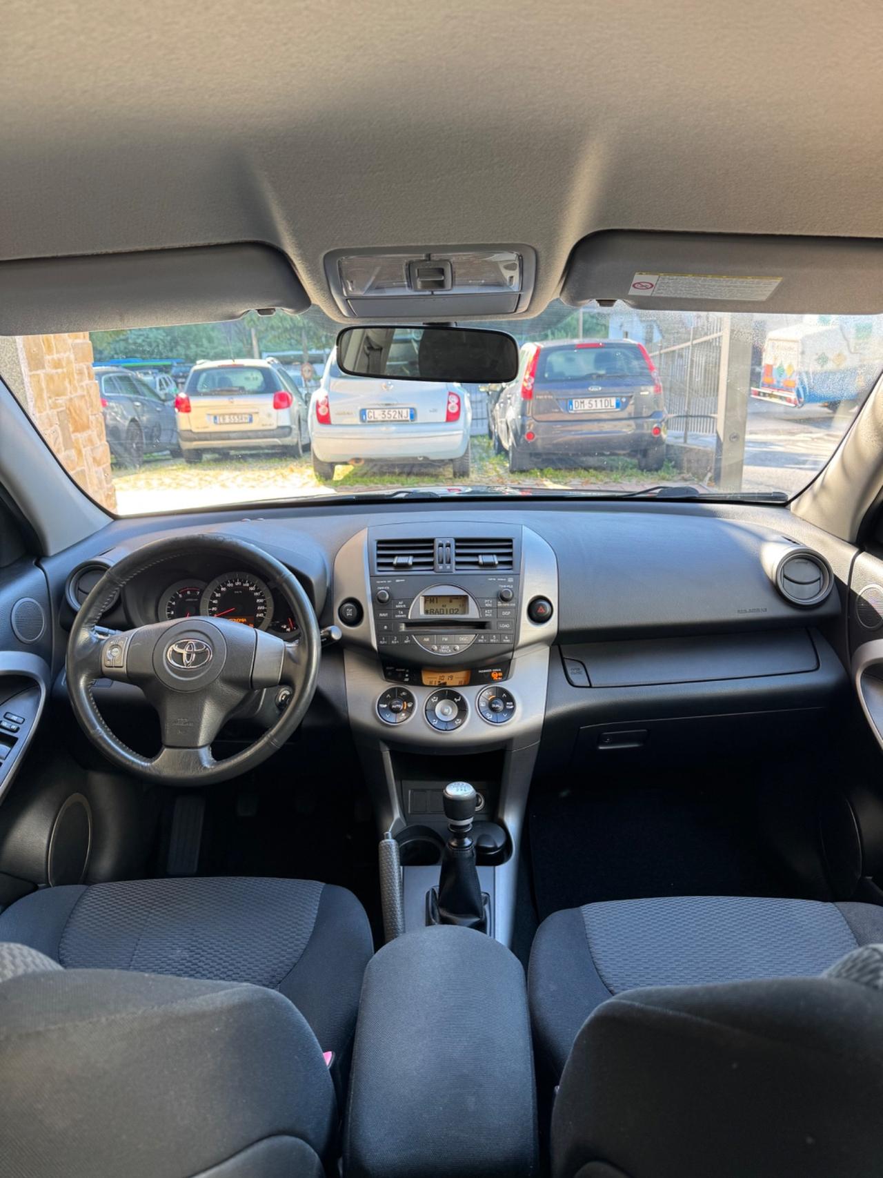 Toyota RAV 4 RAV4 2.2 D-4D 136 CV Sol
