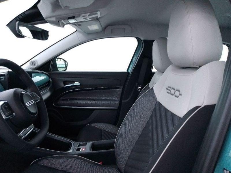 FIAT 600 1.2 hybrid Icon 145cv auto