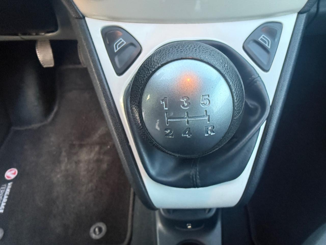Ford Ka 1.2 8V 69CV Titanium