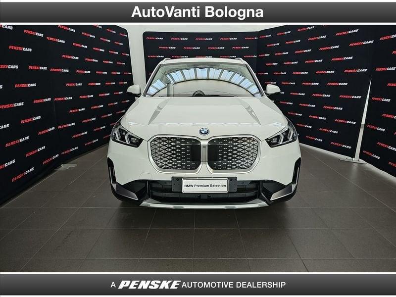 BMW iX1 eDrive 20 X-Line