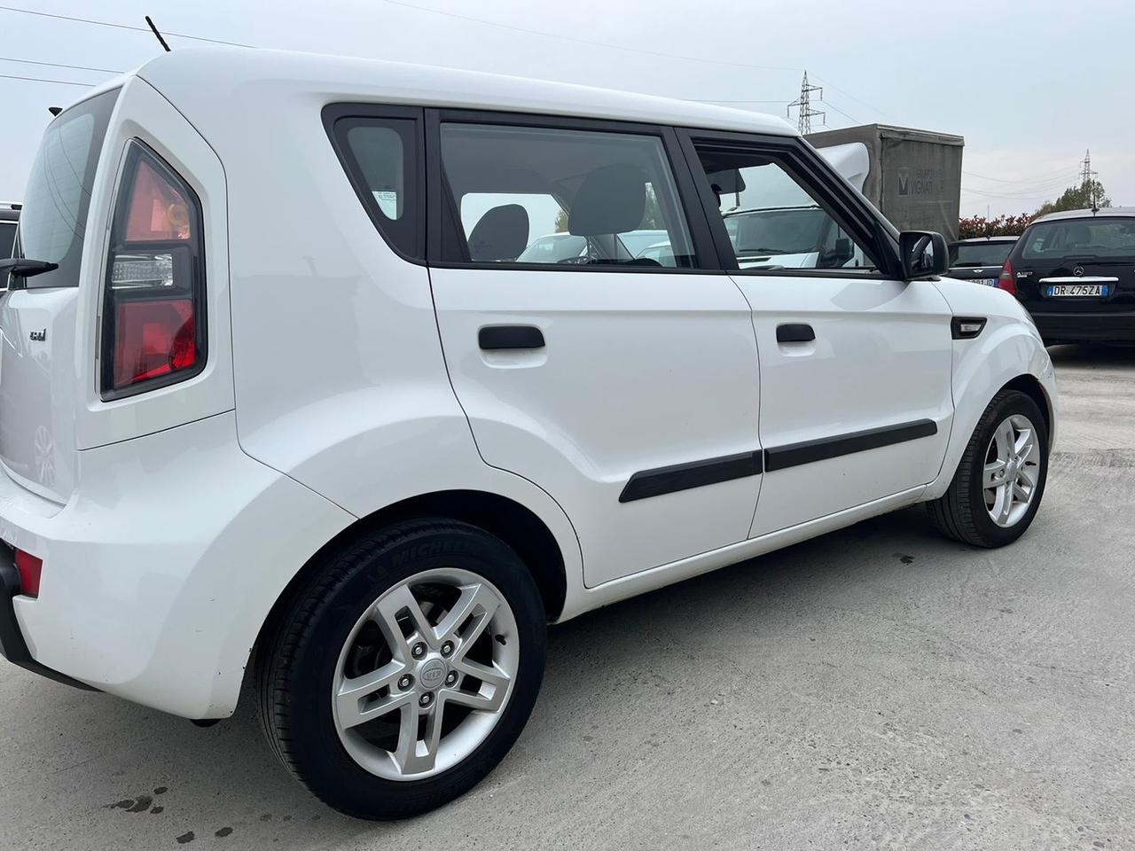 Kia Soul 1.6 CRDi VGT Active