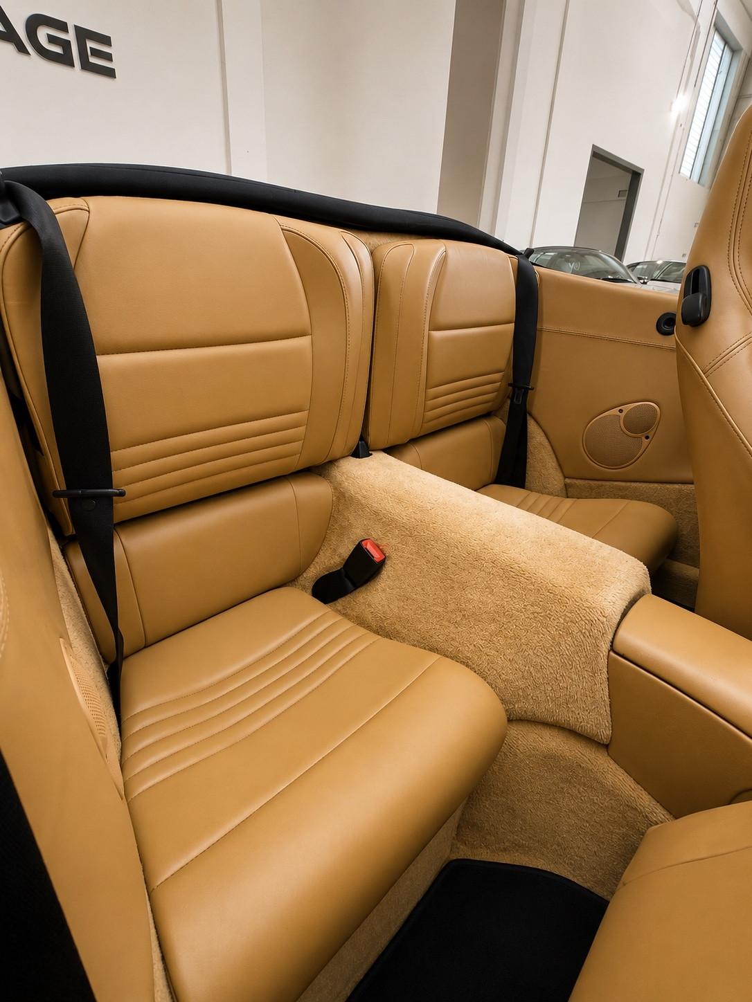 Porsche 911 Carrera cat Cabriolet
