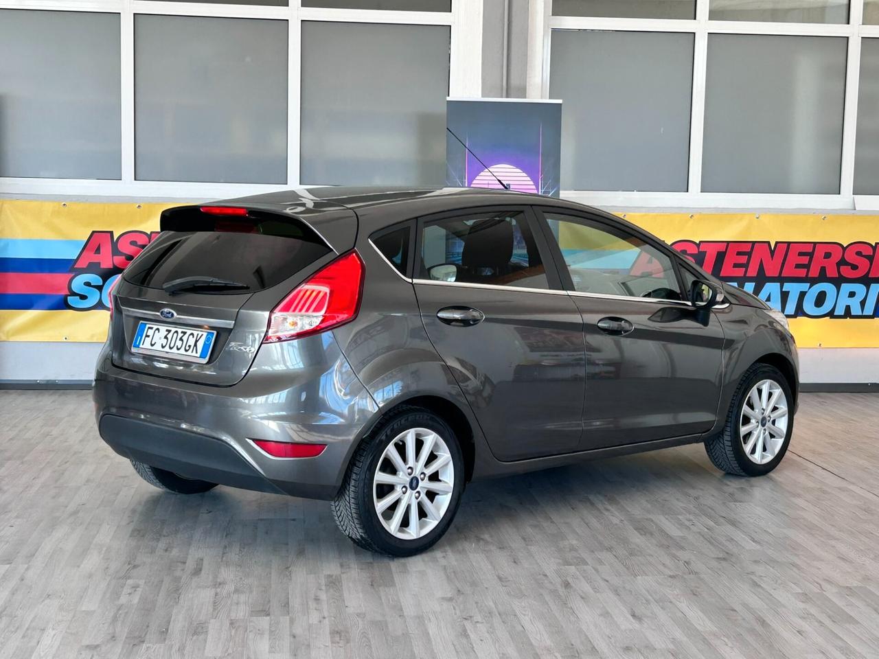 Ford Fiesta *TITANIUM*NEOPATENTATI*ONESTA*COSTA TROPPO POCO*