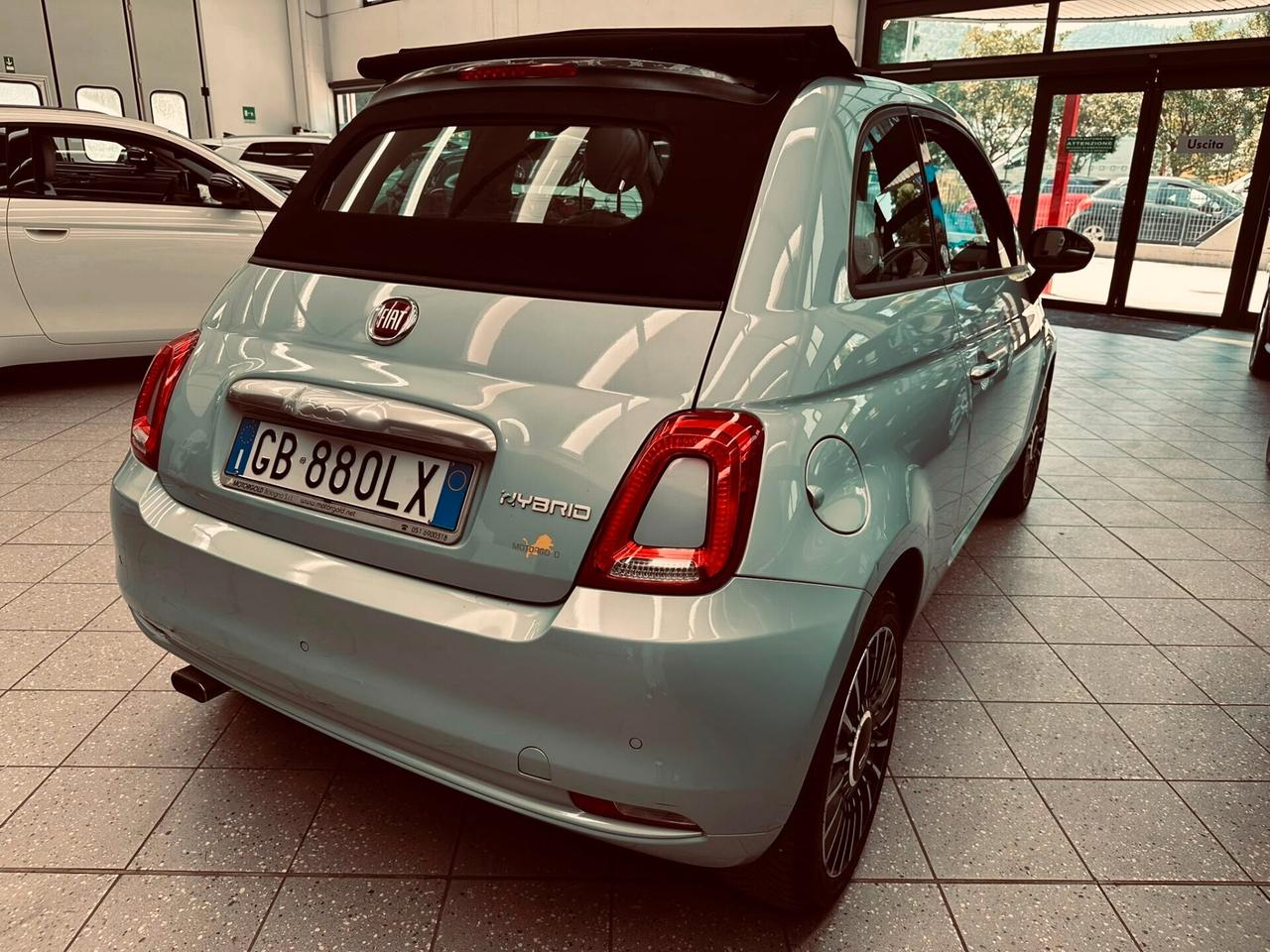 Fiat 500 C 1.0 Hybrid Launch Edition