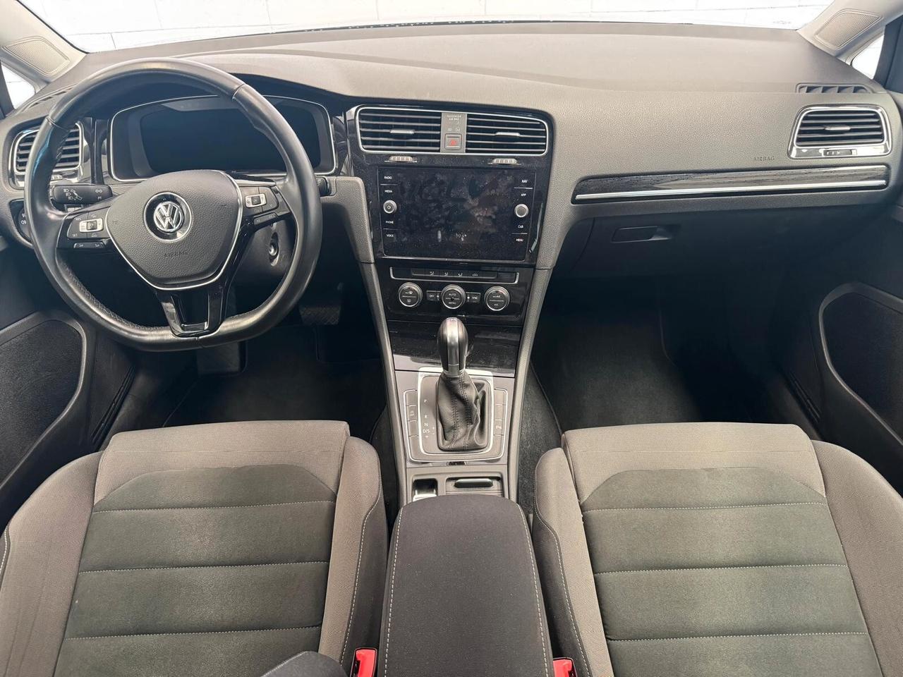 Volkswagen Golf cambio automatico adatta neopatentati