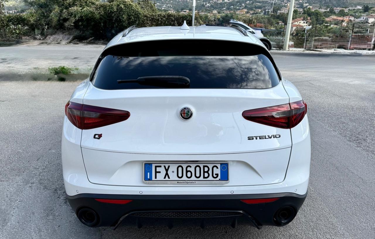 Alfa Romeo Stelvio 2.2 Diesel 210 CV AT8 Q4 B-Tech