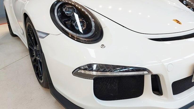 Porsche 911 3.8 GT3