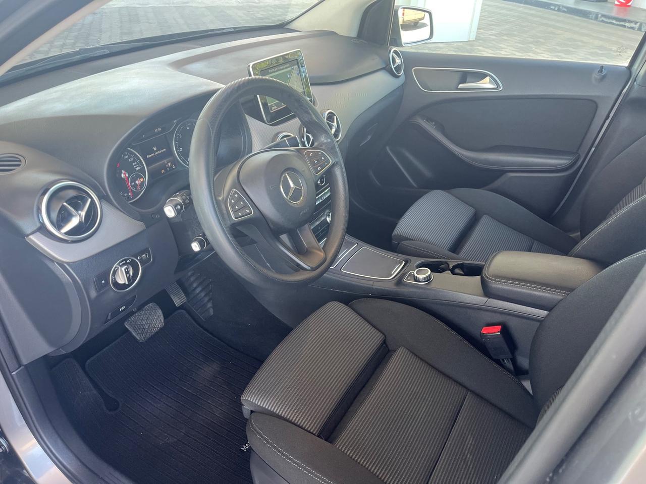 Mercedes-benz B 160 d Automatic Executive ok neopatentati